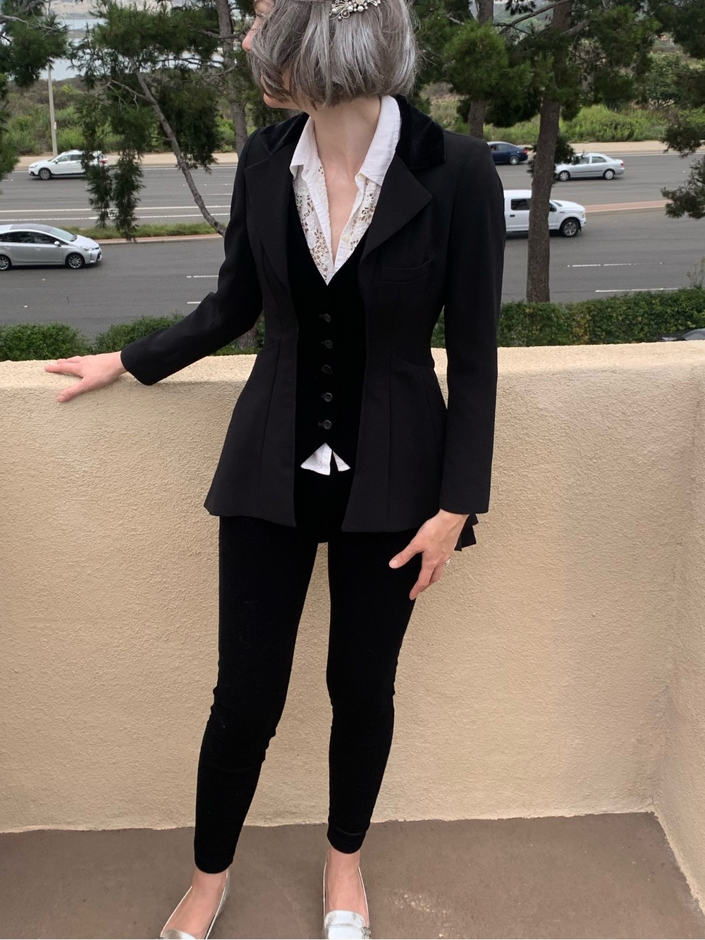 Anne Fontaine Emrys Suit Jacket and leggings - Picture 2 of 16